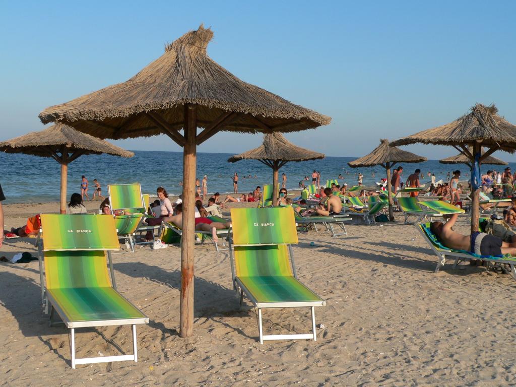 Plajele de pe Litoralul Mării Negre au fost curăţate şi sunt pregătite pentru minivacanţa de Paşte