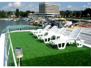 Hotel-Plutitor-4-Stele-146-0_largeThumb