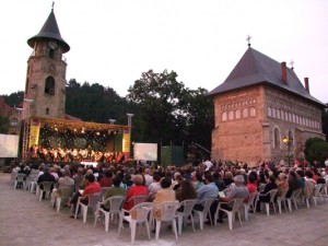 Festivalului "Vacante Muzicale la Piatra Neamt"